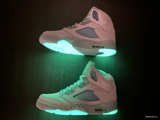 One Kick Jordan 5 Easter Air DV0562-600 0516